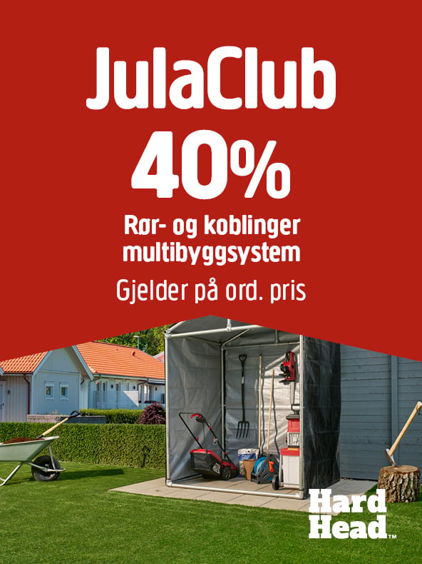 Et rødt banner kunngjør en JulaClub-rabatt på 40 % på rør og koblinger. Under banneret vises et hagemotiv med et skur fylt med verktøy og en gressklipper. Hard Head-logoen er plassert i nedre høyre hjørne.